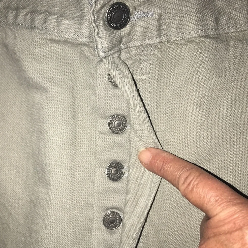 Levis green 42x32 waistband